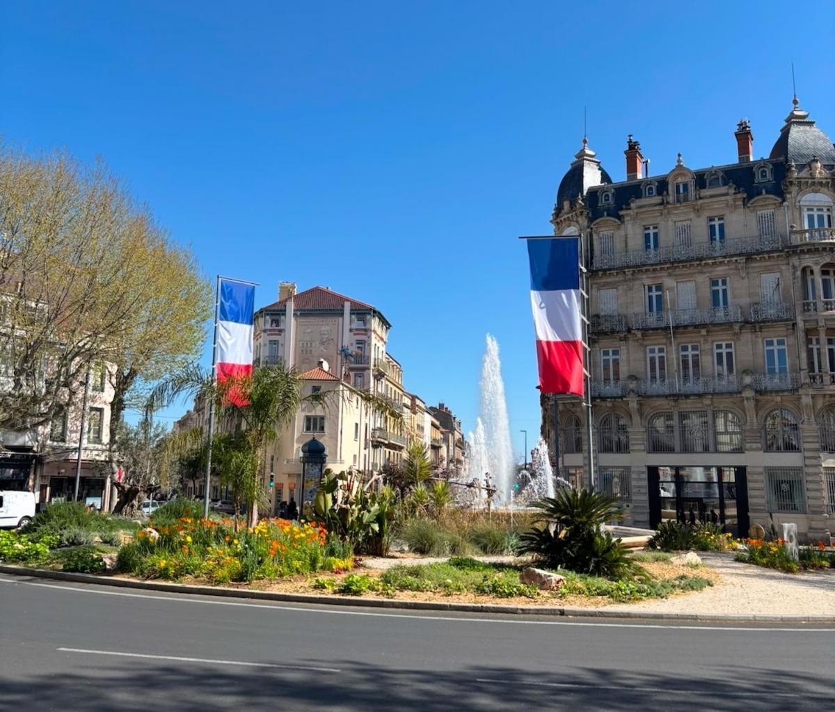Grand Appartement De 100M2 -Allee Paul Riquet Beziers - 4Chambres - Wifi- Tv Connectee Exterior photo